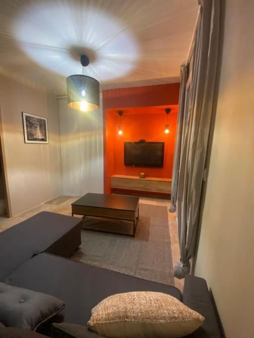 Appartement Loft Pied De Coline Au Calme à Ginasservis Extérieur photo