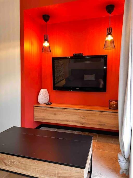 Appartement Loft Pied De Coline Au Calme à Ginasservis Extérieur photo